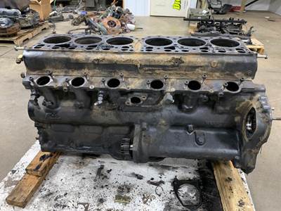 Mack 239GB5551M Engine Block / Cylinder Block for a Mack CV713 GRANITE