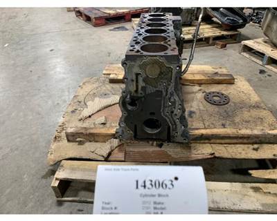 Paccar 4990442 Engine Block / Cylinder Block for a Kenworth T270
