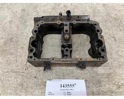 Cummins N14 Celect Engine Rocker Housing 3076221 from 1997 Ford L-Series