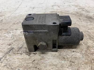 Detroit A0001532659 Engine Part for a Freightliner CASCADIA 125BBC