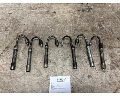 Detroit Diesel DD13 Engine Fuel Line Set A4700810 A4700910