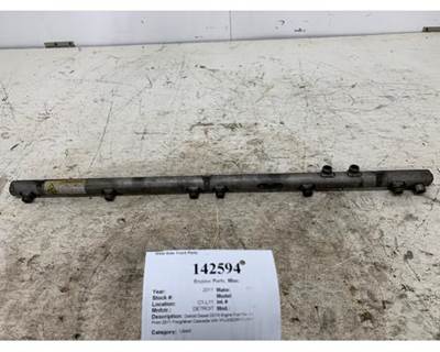 Detroit Diesel DD15 Engine Fuel Rail A4720780245 from 2011 Freightliner Cascadia