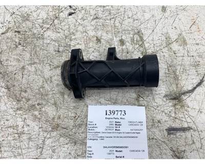 Detroit DD15 Engine Oil Coolant Outlet Nipple, Part # A4732032331