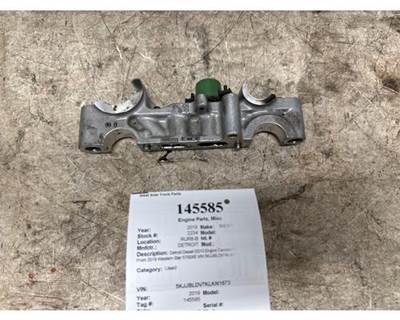 Detroit Diesel DD13 Engine Camshaft Bracket, Part # DC47116
