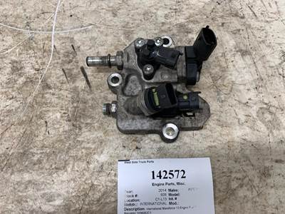 International 3006082C1 Engine Part for a International Prostar