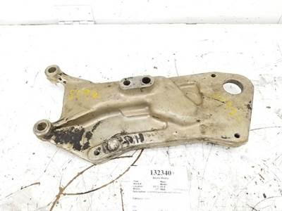 Caterpillar D7HT-8B624-AA Engine Mount