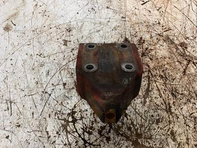 Cummins 1664760C5 Engine Mount for a International 9400I