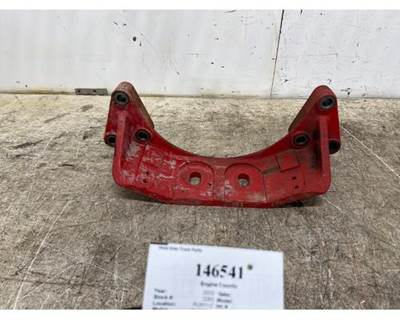 Cummins 2883239 Engine Mount for a Autocar ACX Xpeditor