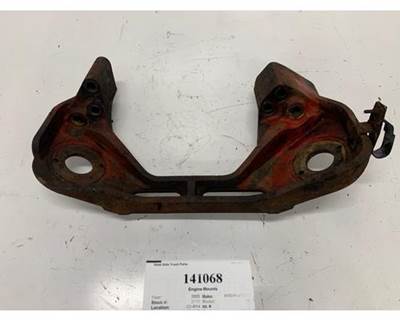 Cummins 3102796 Engine Mount for a International 9400I