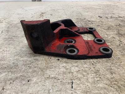 Cummins 3606385C2 Right Engine Mount for a International Prostar