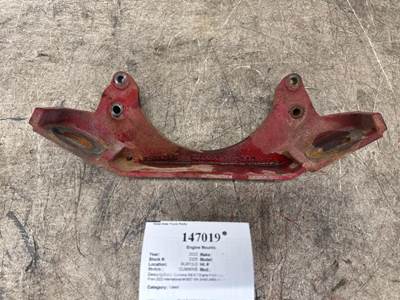 Cummins 3966171 Engine Mount for a International MV607
