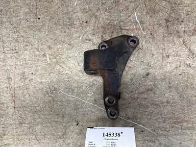 Detroit 01-33283-000 Left Engine Mount for a Freightliner CASCADIA 126