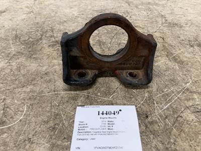 Freightliner 01-26490-000 Engine Mount for a Freightliner M2 106