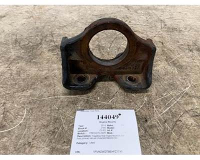 Freightliner 01-26490-000 Engine Mount for a Freightliner M2 106