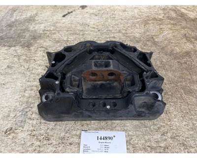 Freightliner 01-34095-000 Engine Mount for a Freightliner CASCADIA 126