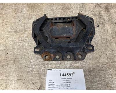 Freightliner LOR J26185 28 Engine Mount for a Freightliner CASCADIA 126