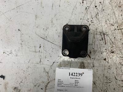 International 3532953C1 Engine Mount