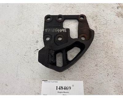 International 3606384C1 Engine Mount