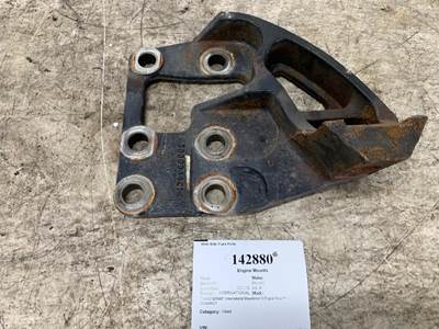 International 3808944C1 Engine Mount