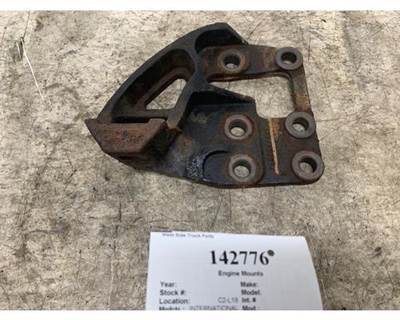 International 3808945C1 Engine Mount