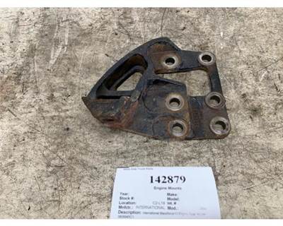International 3808945C1 Engine Mount