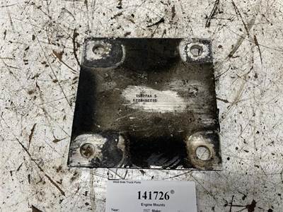 Kenworth K221-3671B Engine Mount for a Kenworth T2000