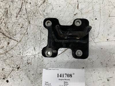 Kenworth K234-2194R Right Engine Mount for a Kenworth T2000
