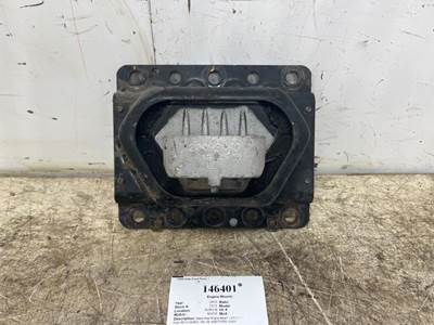 Mack Y-60053-7-1 Engine Mount for a Mack CXU613