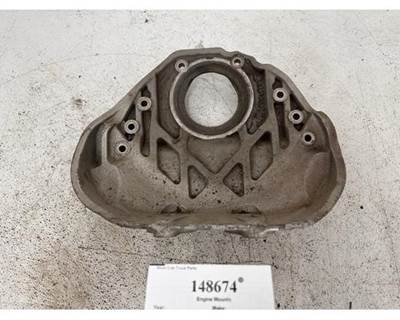 Mercedes-Benz A4600110507 Engine Mount