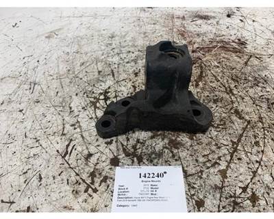 Paccar 1670902 Left Engine Mount for a Kenworth T880