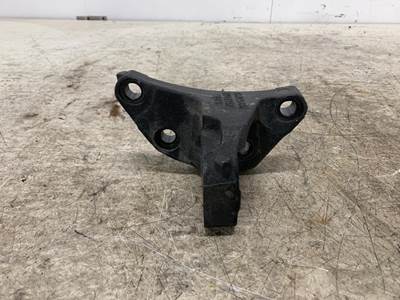 Paccar 2044597 Engine Mount for a Peterbilt 579