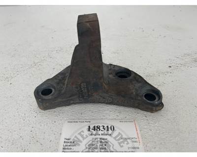 Paccar 2139939 Right Engine Mount for a Kenworth T680