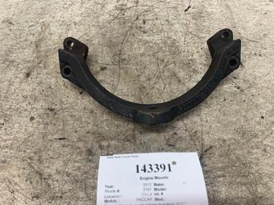 Paccar 3955075 Engine Mount for a Kenworth T270