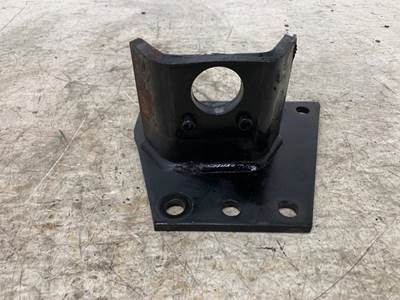 Paccar A85-6063 Engine Mount for a Kenworth T270