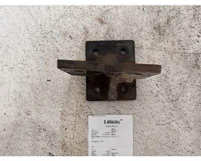 Peterbilt 05-19849R Engine Mount