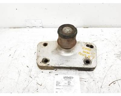 FORD Engine Mount D3HA-5087-AA
