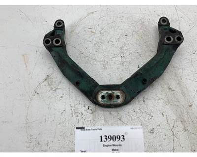 Volvo 20747056 Engine Mount
