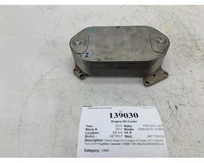 Detroit A4711800265 Engine Oil Cooler for a Freightliner CASCADIA 125BBC