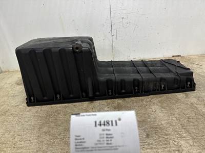 Detroit A4720102313 Engine Oil Pan for a Freightliner CASCADIA 126
