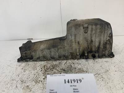 Mercedes-Benz A4600141602 Engine Oil Pan