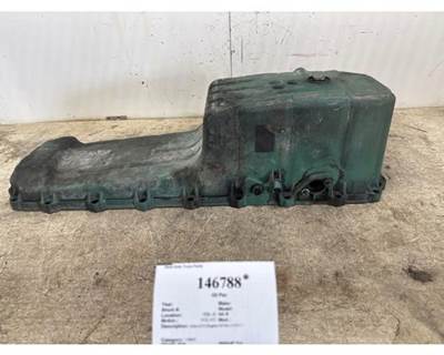 Volvo 21368390 Engine Oil Pan