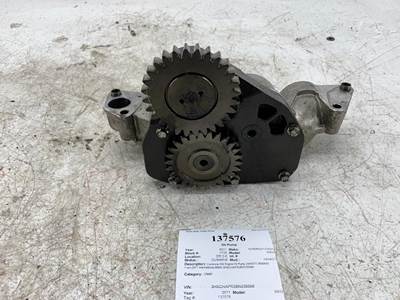 Cummins 2864072 Engine Oil Pump for a International 9900I
