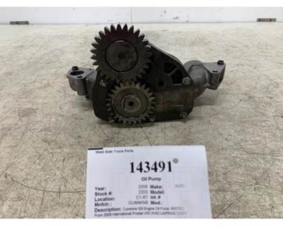 Cummins 3687527 Engine Oil Pump for a International Prostar
