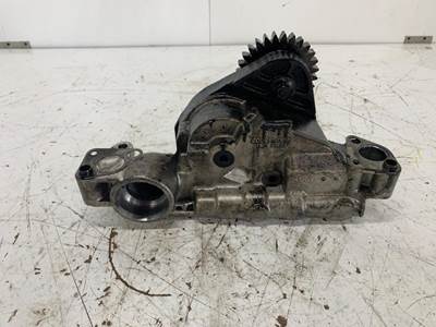 Cummins 4026691 Engine Oil Pump for a International 9400I