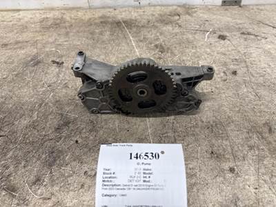 Detroit EA4721807001 Engine Oil Pump for a Freightliner CASCADIA 126