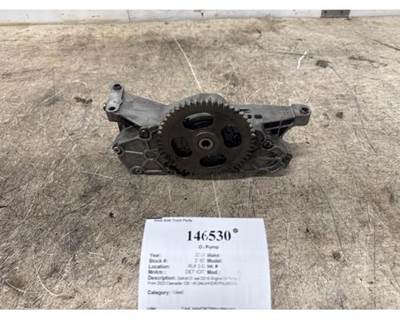 Detroit EA4721807001 Engine Oil Pump for a Freightliner CASCADIA 126