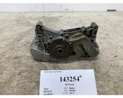 Mack 21736639 Engine Oil Pump for a Mack CH612