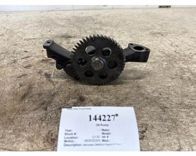 Mercedes-Benz 5421810301 Engine Oil Pump