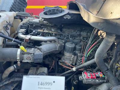 Detroit DD13 Engine for a Freightliner CASCADIA