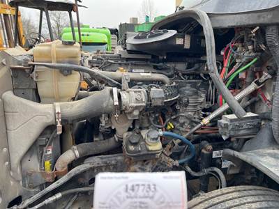 Detroit DD15 Engine for a Freightliner CASCADIA